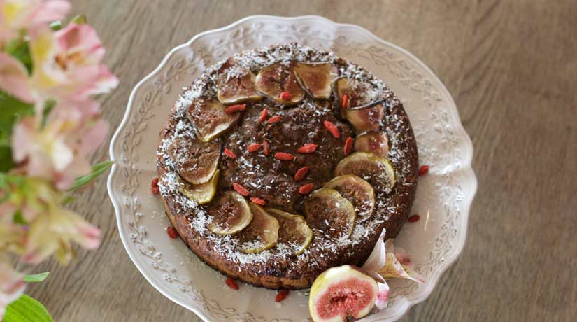 Fig Pear and Goji Berry Cake