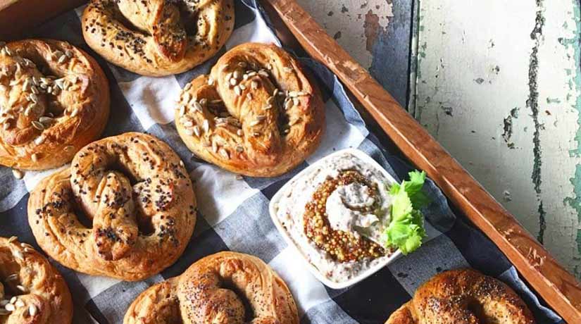 Soft dough Spelt Pretzels