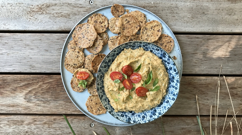 Roasted Tomato and Basil Hummus
